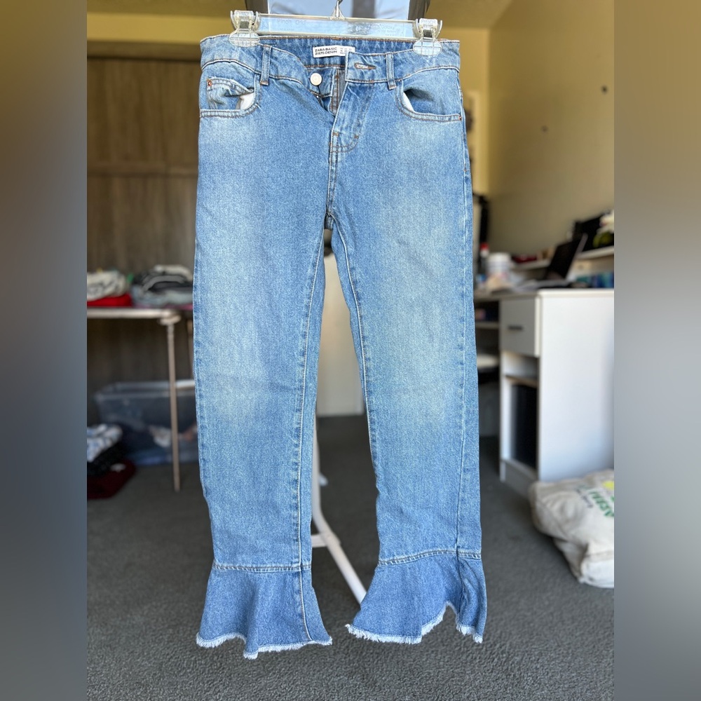 🌟zara denim jeans with ankle flare🌟